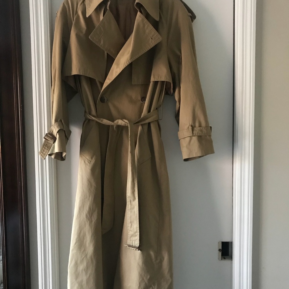 Ann Taylor rain coat. Size L?